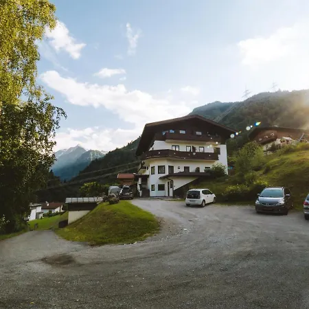 アパート Wilky In *